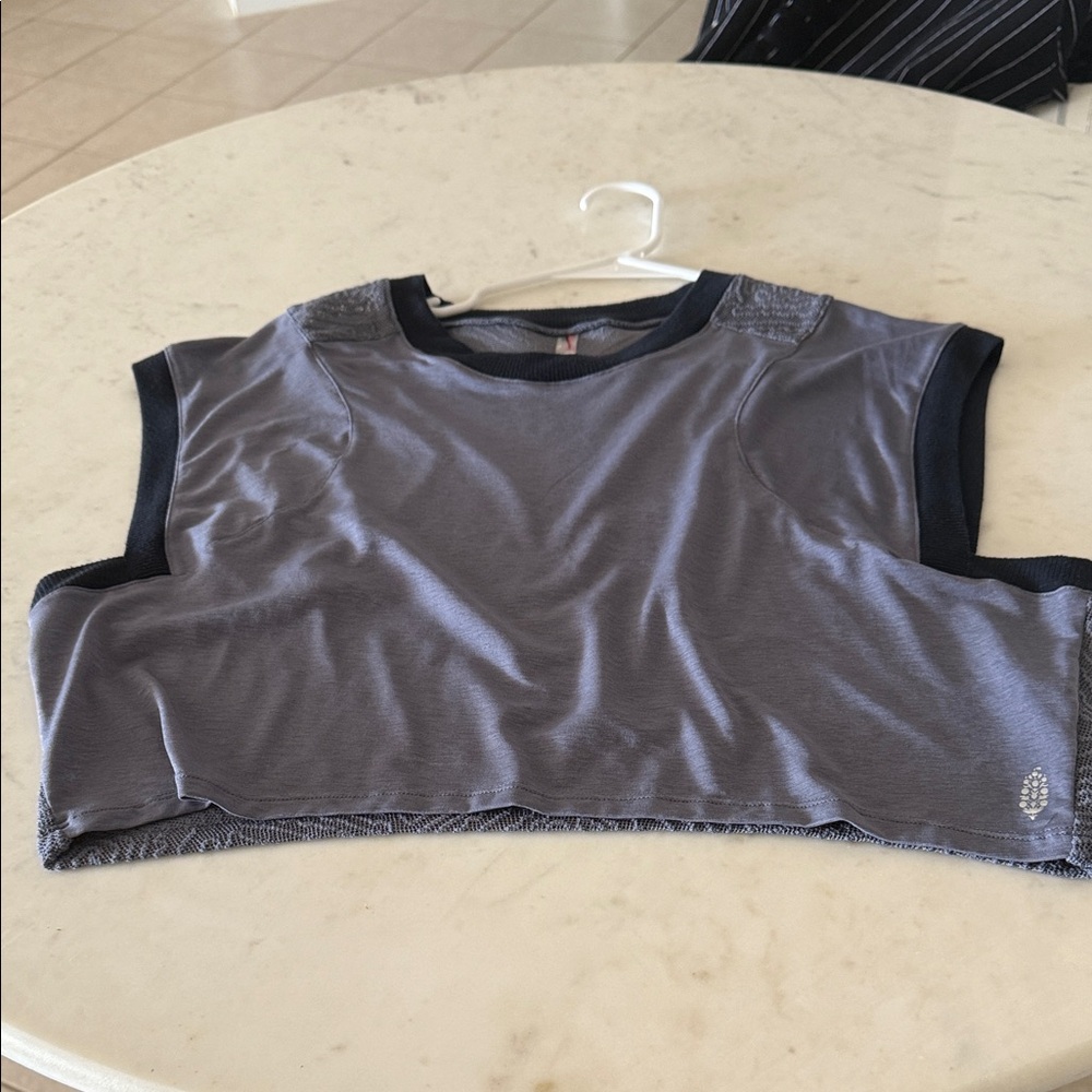 Gray and Black Sleeveless Top